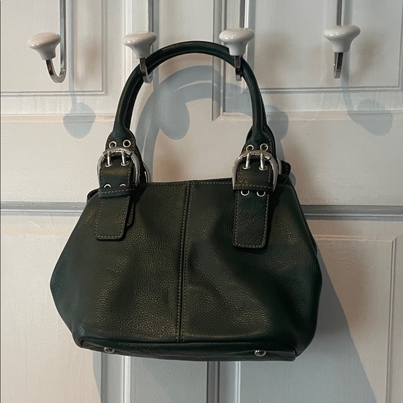 Tignanello Elegant Green Leather Handbag - Picture 1 of 7